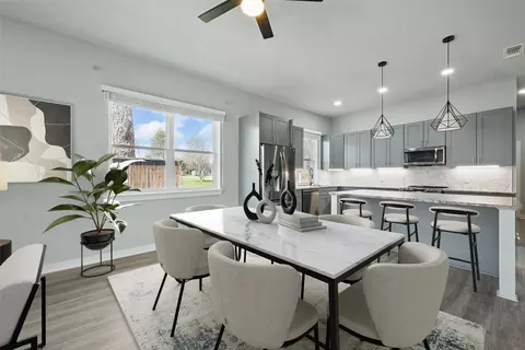 100 Maverick Trl, Oak Point, TX 75068