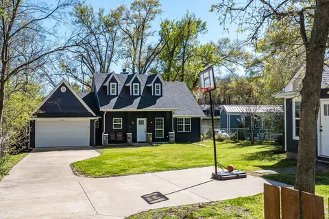 2158 Hickory St, Mabank, TX 75156