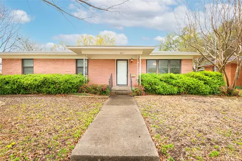 803 Inwood Dr, Mckinney, TX 75069
