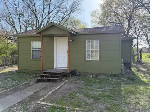 4249 Elkins, Lancaster, TX 75134