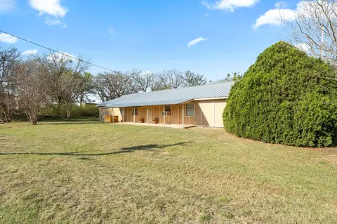 124 Arrowhead, Comanche, TX 76442 photo 29