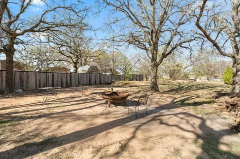 124 Arrowhead, Comanche, TX 76442 photo 27