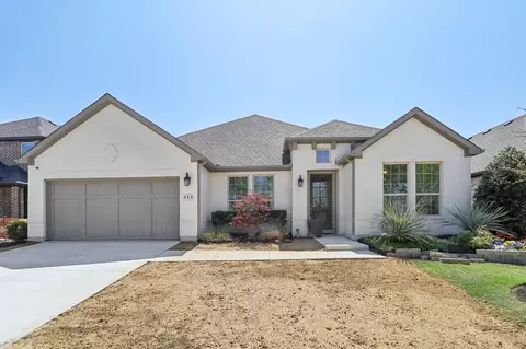 113 S Oak Dr, Oak Point, TX 75068