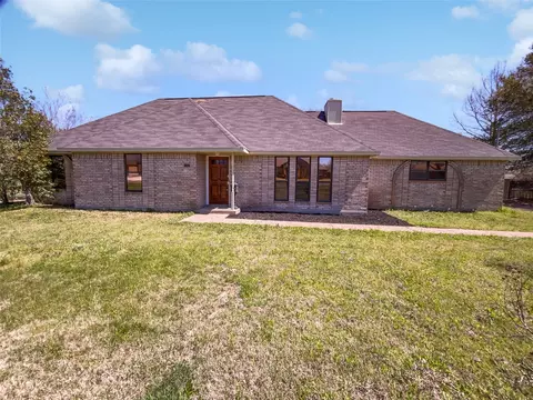 104 Lassetter Dr, Red Oak, TX 75154