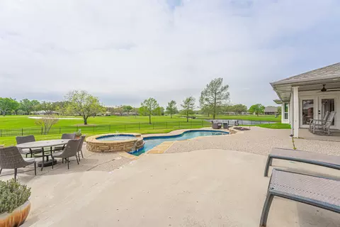 14502 Park Lake Ct, Farmers Branch, TX 75234