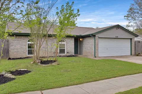6106 Kelly Elliott Rd, Arlington, TX 76001