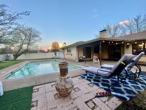 2803 N Murco Dr, Mineral Wells, TX 76067