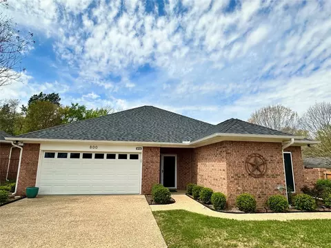 800 Torribrooke Ln, Athens, TX 75751