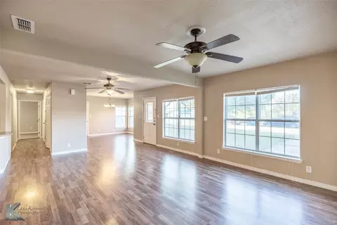 616 E 10th St, Baird, TX 79504 photo 5