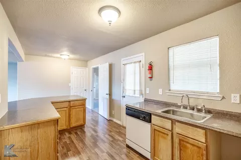 616 E 10th St, Baird, TX 79504 photo 11
