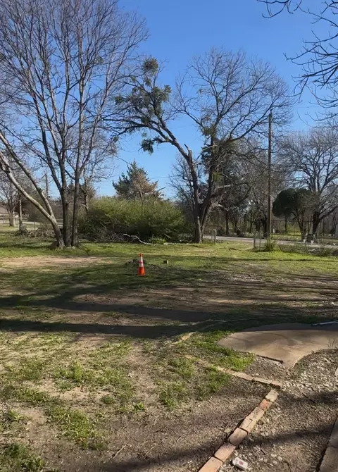4255 Elkins Ave, Lancaster, TX 75134