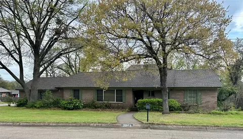 2803 Wilsonwood Dr, Denton, TX 76209