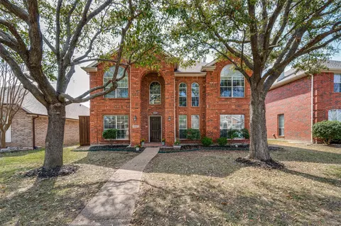12331 Red Hawk Dr, Frisco, TX 75033