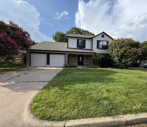 1707 Crimson Ct, Arlington, TX 76018