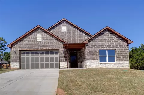 2302 Navasota St, Granbury, TX 76048