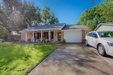 1402 Monaco Dr, Lewisville, TX 75067