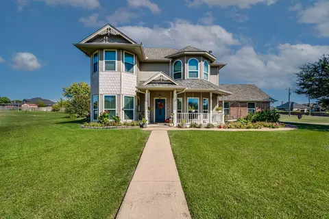 490 Black Champ Rd, Waxahachie, TX 75167