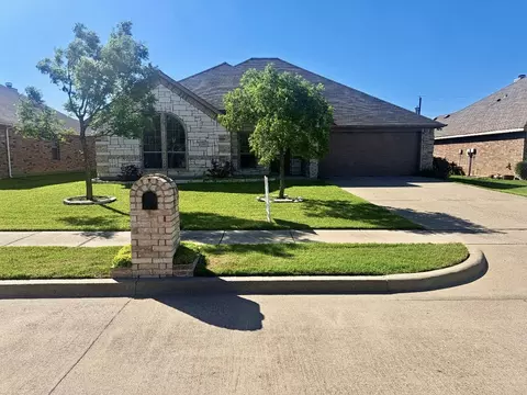 146 Birdsong Ln, Terrell, TX 75160