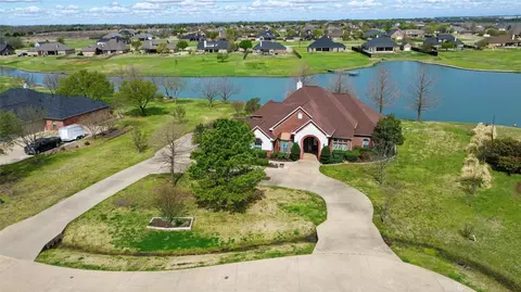16253 Oconner Ave, Talty, TX 75126