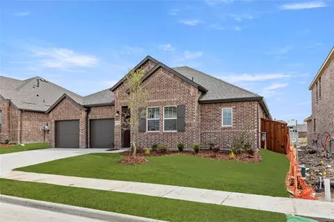 1304 Parkdale St, Forney, TX 75126