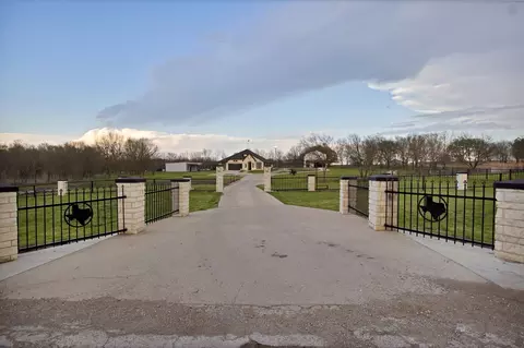 7044 Star Trl, Crandall, TX 75114