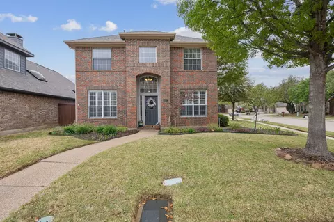 412 Moss Hill Rd, Irving, TX 75063