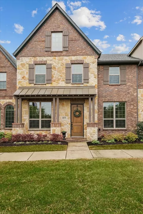 4694 Rhett Ln #B, Carrollton, TX 75010