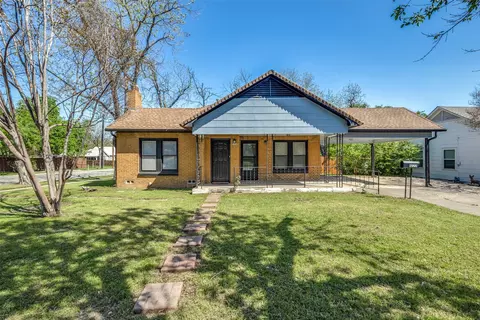 1022 W Congress St, Denton, TX 76201