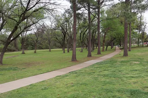 67 Abbey Rd, Euless, TX 76039 photo 21