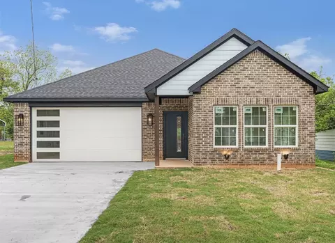 318 Whitworth St, Sulphur Springs, TX 75482