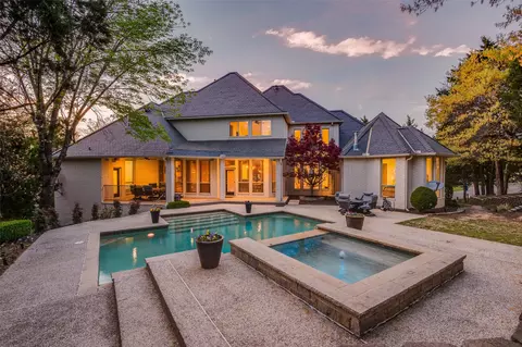 1256 Regents Park Ct, Desoto, TX 75115