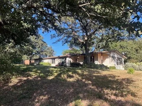 1605 Wilma Ln, Arlington, TX 76012