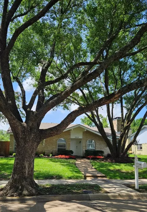 2910 Raintree Dr, Plano, TX 75074