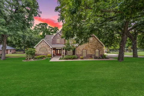 3 Remington Ct, Red Oak, TX 75154