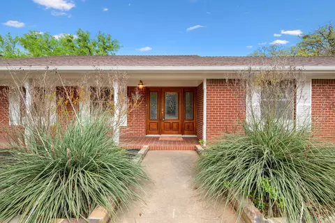 804 NW 11th St, Mineral Wells, TX 76067