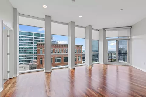 500 Throckmorton St #1504, Fort Worth, TX 76102