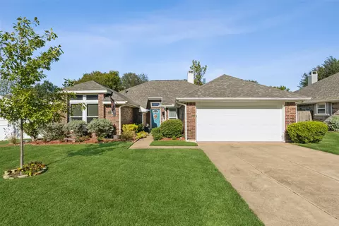 1917 Windsor Dr, Mesquite, TX 75181