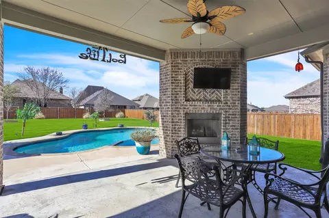 1107 Devonshire Dr S, Forney, TX 75126 photo 4