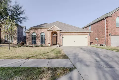 2725 Thorncreek Ln, Fort Worth, TX 76177