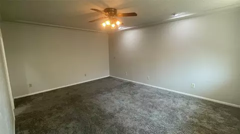 707 Tanbark Dr, Euless, TX 76040 photo 9