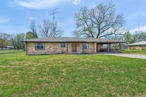 1689 W Fm 898, Bonham, TX 75418