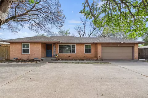 1911 Peavy Rd, Dallas, TX 75228