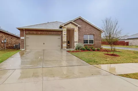9700 Calhoun Falls Dr, Fort Worth, TX 76108
