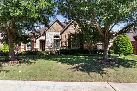 2206 Glasgow Dr, Trophy Club, TX 76262