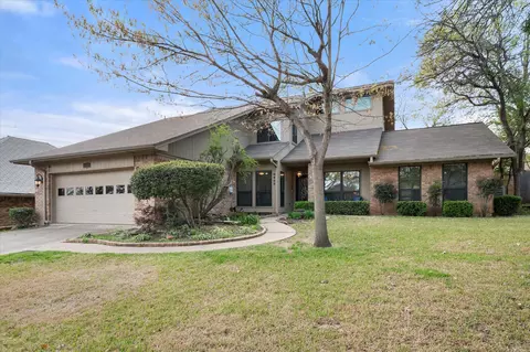 6608 Canalview Dr, Arlington, TX 76016