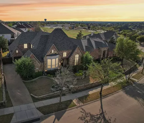2608 Queen Margaret Dr, Lewisville, TX 75056