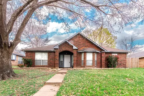 717 Azalea Dr, Desoto, TX 75115