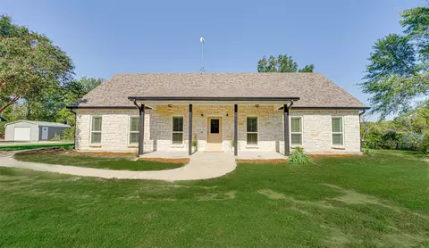 421 Stacks Rd, Ennis, TX 75119