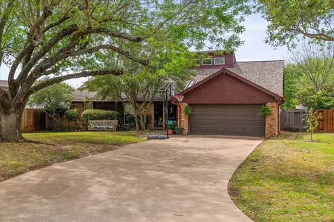 2409 Meadow Crk, Bedford, TX 76021
