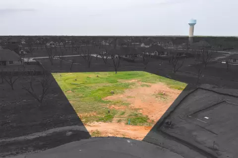 2113 Middlewood Cir, Granbury, TX 76049
